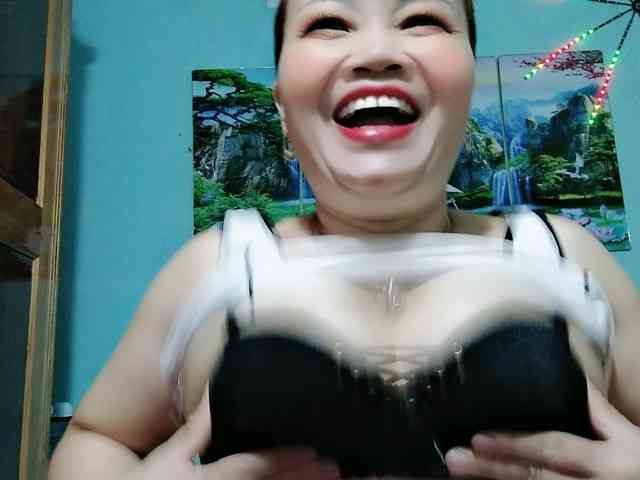 Linhanhsex2k webcam