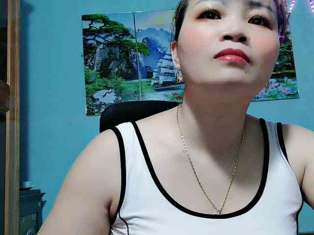 Linhanhsex2k webcam