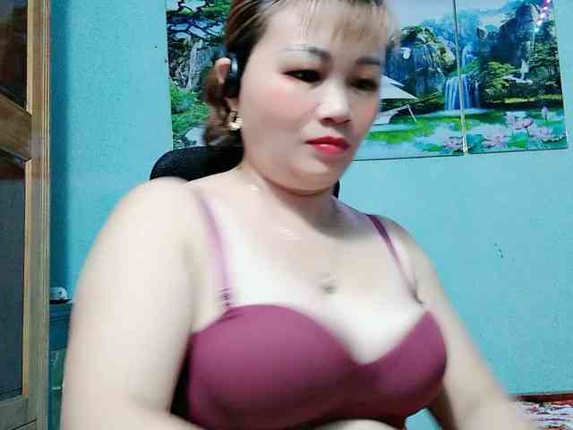 Linhanhsex2k webcam