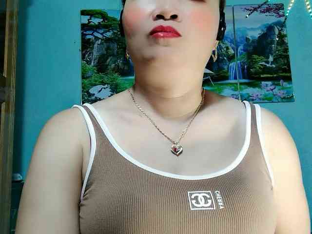 Linhanhsex2k webcam