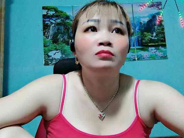 Linhanhsex2k webcam