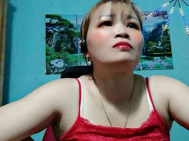 Linhanhsex2k webcam