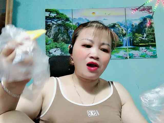 Linhanhsex2k webcam