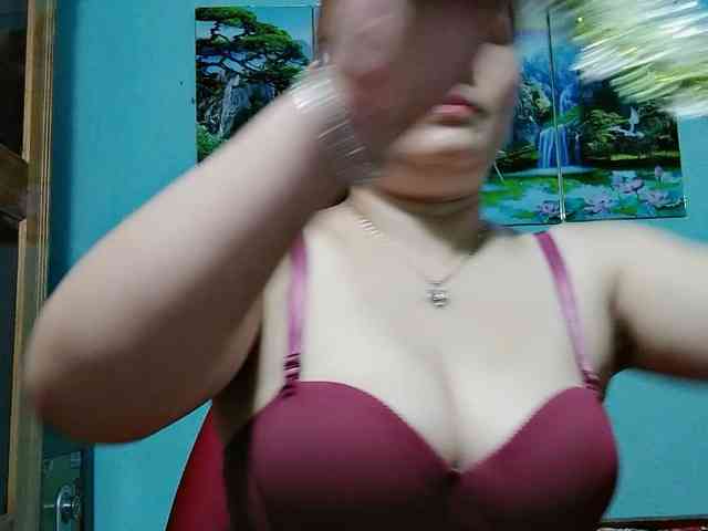 Linhanhsex2k webcam
