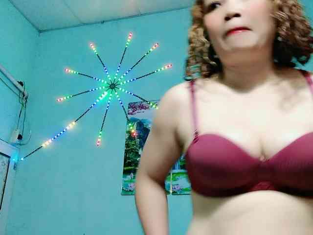 Linhanhsex2k webcam