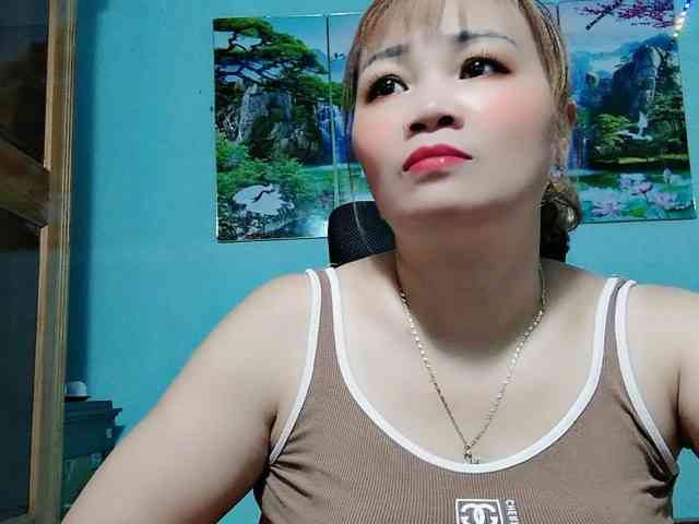 Linhanhsex2k webcam
