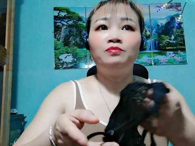 Linhanhsex2k webcam