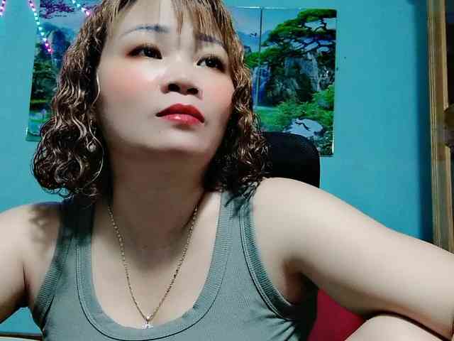 Linhanhsex2k webcam