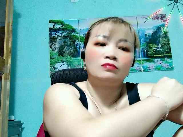 Linhanhsex2k webcam