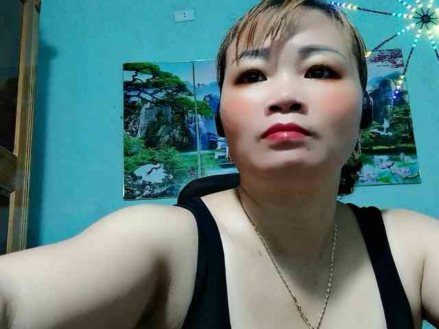 Linhanhsex2k webcam