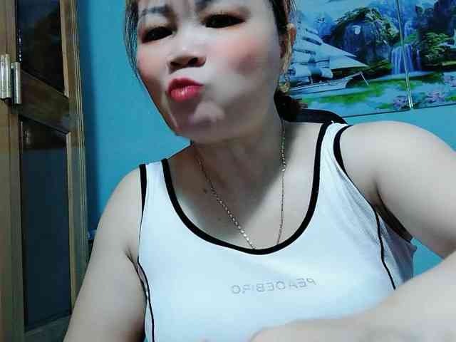 Linhanhsex2k webcam
