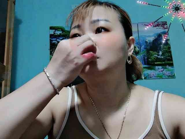 Linhanhsex2k webcam