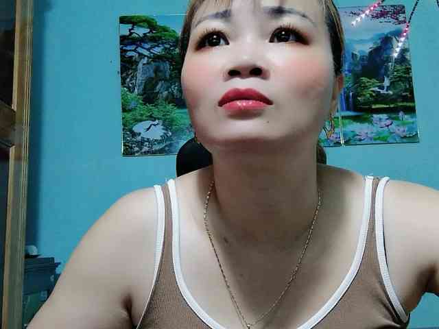 Linhanhsex2k webcam