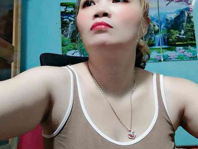 Linhanhsex2k webcam