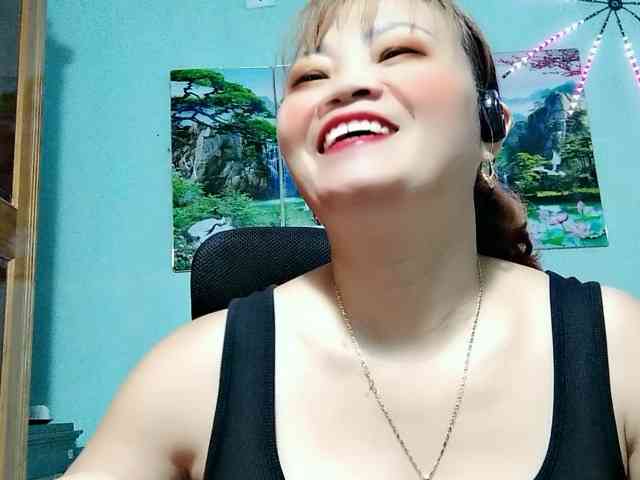 Linhanhsex2k webcam