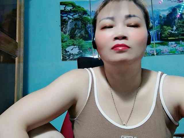 Linhanhsex2k webcam