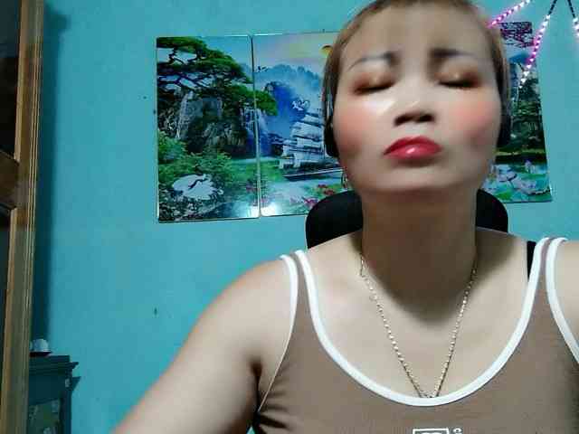 Linhanhsex2k webcam