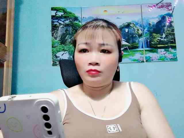 Group chat for 10 19 tokens, Full privates for 30 59 tokens, Privates for 3..., Bonga Cams Live Sex 8