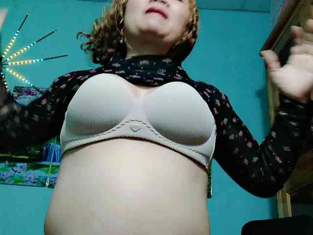 Linhanhsex2k webcam