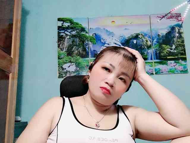 Linhanhsex2k webcam