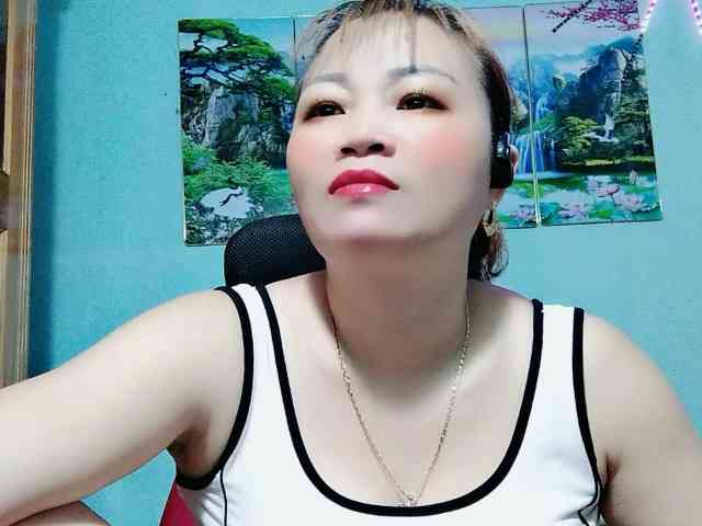 Linhanhsex2k webcam
