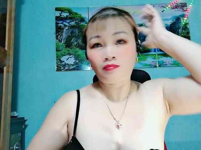 Linhanhsex2k webcam