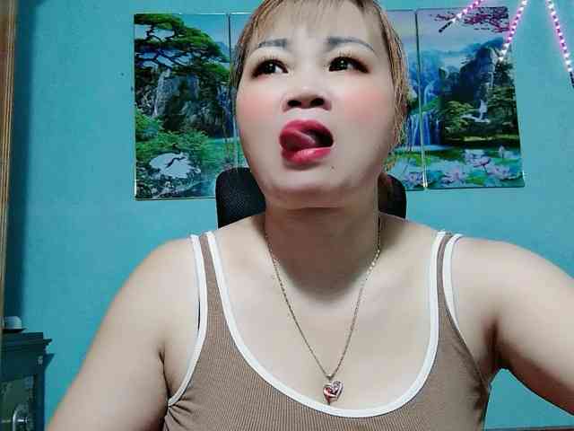 Linhanhsex2k webcam