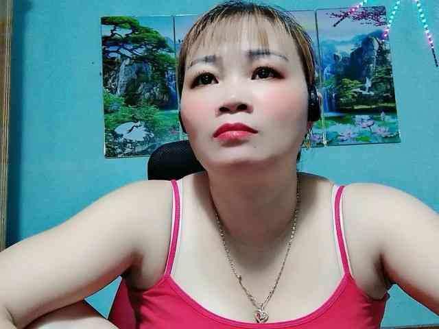 Linhanhsex2k webcam