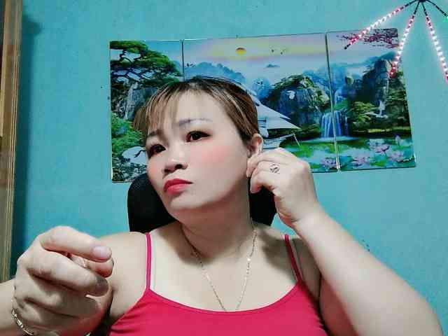 Linhanhsex2k webcam