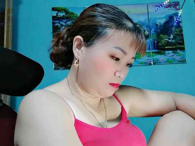 Linhanhsex2k webcam