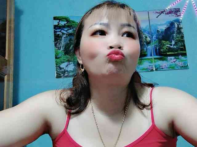 Linhanhsex2k webcam