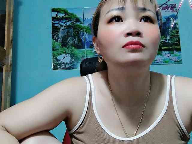 Linhanhsex2k webcam