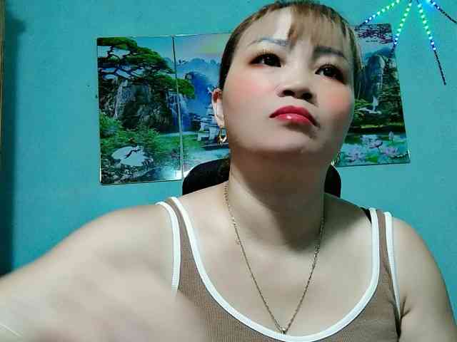 Linhanhsex2k webcam