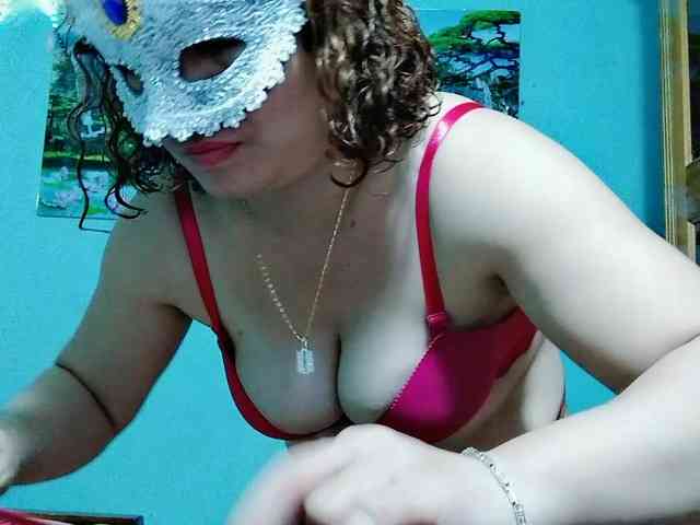 Linhanhsex2k webcam