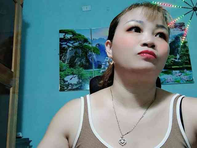 Linhanhsex2k webcam