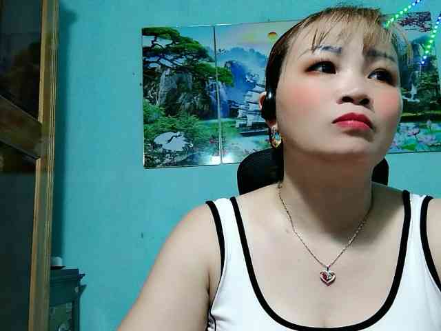 Linhanhsex2k webcam