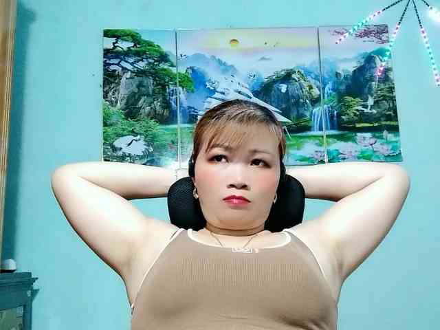 Linhanhsex2k webcam