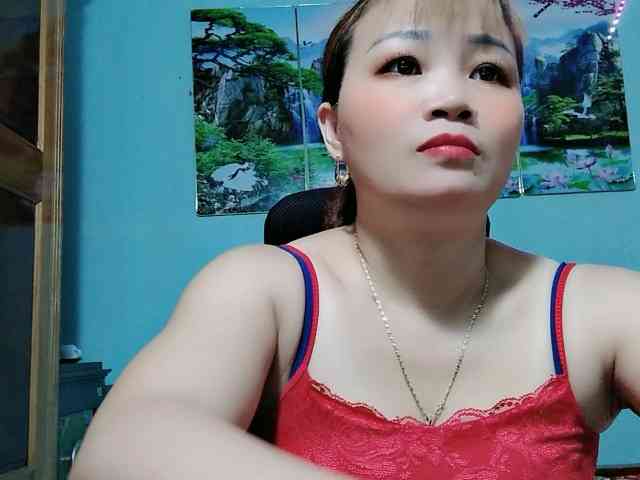 Linhanhsex2k webcam