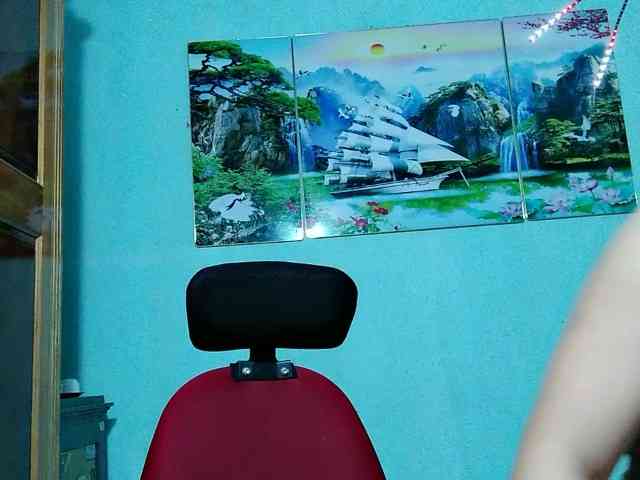 Linhanhsex2k webcam