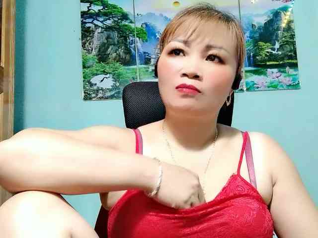 Linhanhsex2k webcam