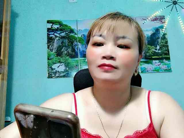 Linhanhsex2k webcam