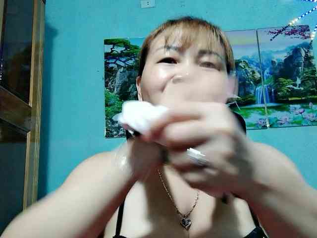 Linhanhsex2k webcam