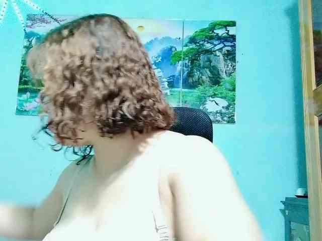 Linhanhsex2k bongacams