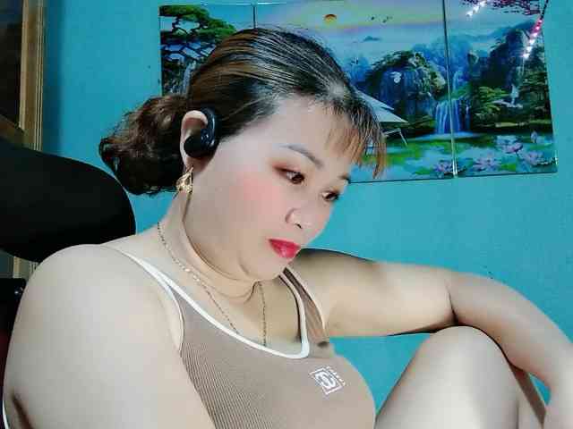 Linhanhsex2k webcam