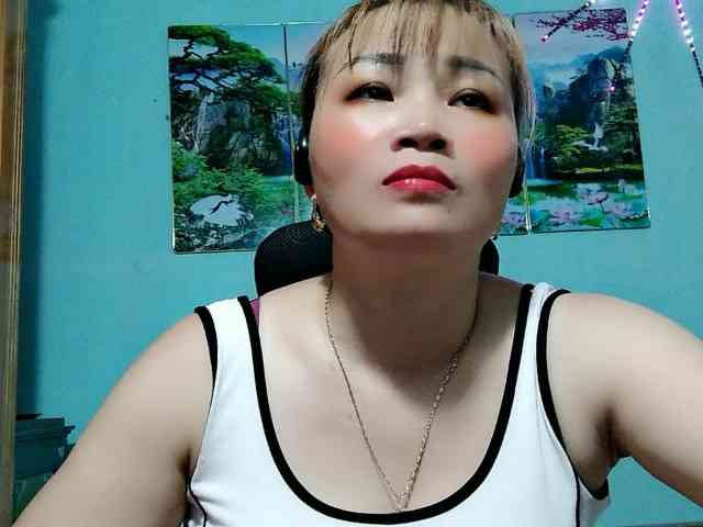 Linhanhsex2k webcam