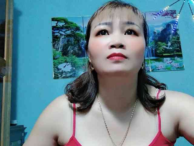 Linhanhsex2k webcam