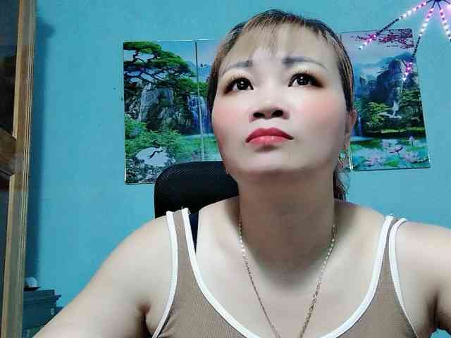 Linhanhsex2k webcam