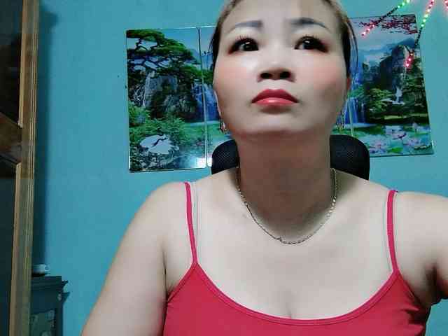 Linhanhsex2k webcam