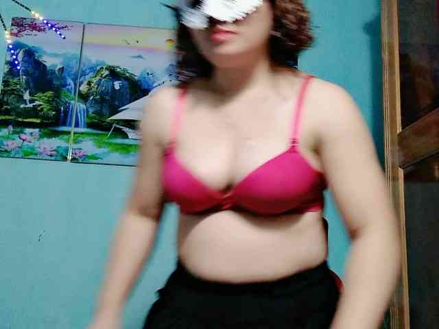 Linhanhsex2k webcam