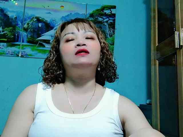 Linhanhsex2k webcam